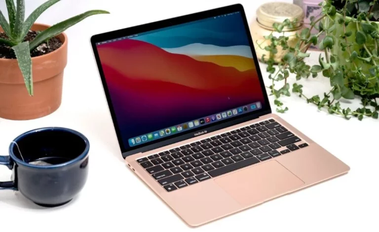 How To Get A Free Macbook From Apple: Is It Possible?